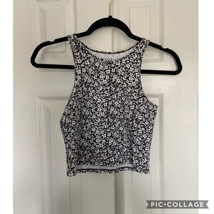 Aeropostale black and white flower crop top
